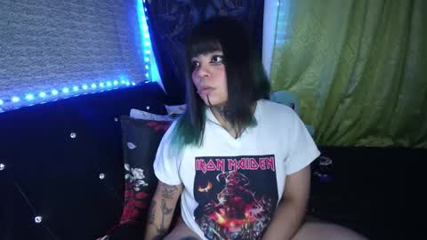 Snapshot of eta_carinae6 chatting on December 2, 2:50 am eta_carinae6 online show from December 2, 2:50 am