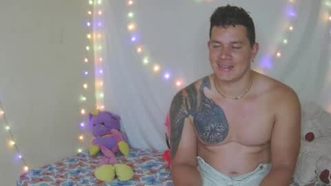 eternalfuego online show from March 24, 5:45 am