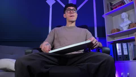 Etham online show from September 10, 4:07 pm