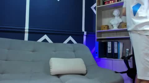 Etham online show from October 4, 12:14 pm