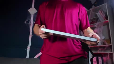 Etham online show from November 6, 1:56 pm