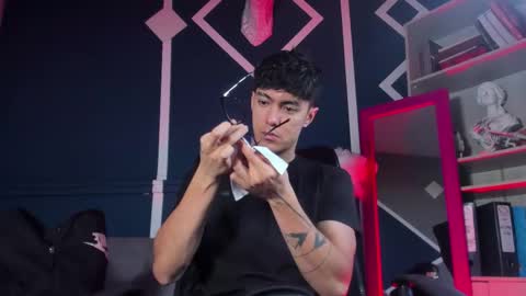 Etham online show from November 27, 11:23 am