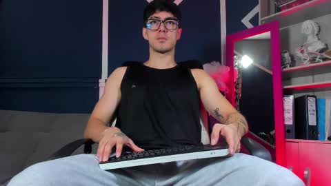 Etham online show from November 28, 2:09 pm