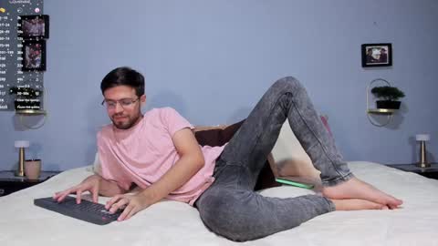 Snapshot of ethan_adam chatting on January 3, 11:23 pm ADAM TAYLOR ETHAN CAMBAL INDEPENDENT MODELS online show from January 3, 11:23 pm