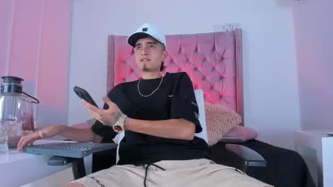 Snapshot of ethan_boy_ chatting on November 21, 7:45 pm Ethan online show from November 21, 7:45 pm