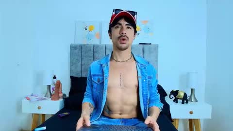 ethan  online show from January 6, 2:48 am