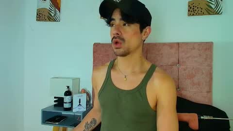 ethan  online show from February 9, 3:54 am