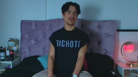 ethan  online show from February 18, 3:46 am