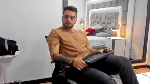 ethan_greys online show from November 22, 3:49 am