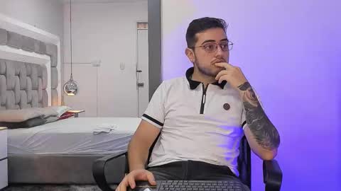 ethan_greys online show from December 21, 1:29 pm