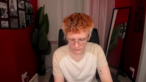 Snapshot of ethan_miltons chatting on November 30, 11:03 am Ethan online show from November 30, 11:03 am