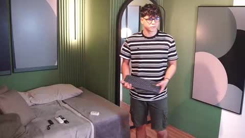 ethan_occonor online show from October 1, 12:55 pm