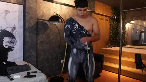 ethan_occonor online show from April 8, 12:38 pm