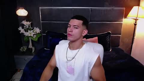 ETHAN RODGERS online show from October 18, 7:47 pm