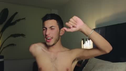 Snapshot of ethan_skiny_ chatting on December 6, 3:30 am Joan online show from December 6, 3:30 am