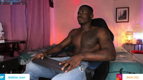 ethan travis online show from April 9, 11:10 pm