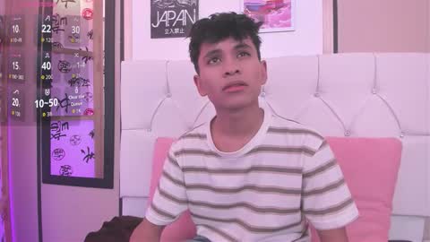 Snapshot of ethan_westt chatting on September 8, 8:19 pm Ethan online show from September 8, 8:19 pm