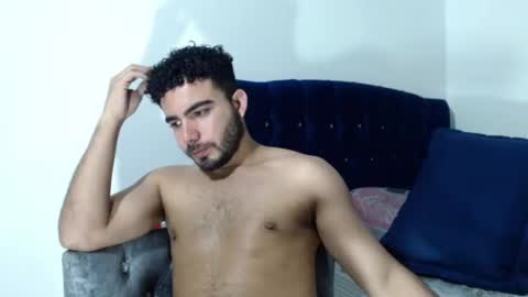 Snapshot of ethanhairy chatting on February 2, 7:57 pm Ethan online show from February 2, 7:57 pm