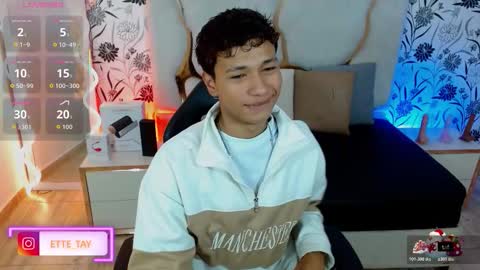 Snapshot of ette_tay chatting on November 26, 3:51 am ette online show from November 26, 3:51 am