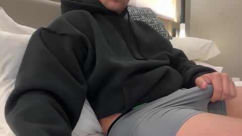 Snapshot of eu_dude chatting on November 18, 2:39 am eu_dude online show from November 18, 2:39 am