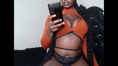 Snapshot of euphoric_cosmos chatting on December 30, 8:32 am euphoria online show from December 30, 8:32 am