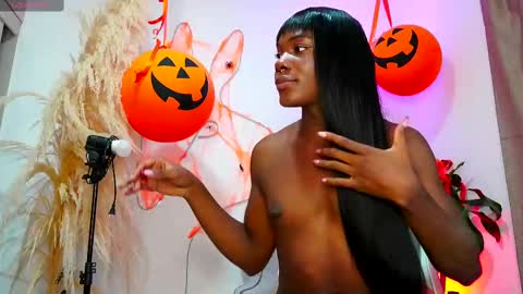 Snapshot of euphoricbunny chatting on October 23, 11:35 pm euphoricbunny online show from October 23, 11:35 pm