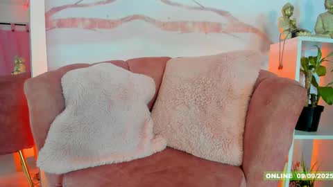 Snapshot of eva_coluccy chatting on September 10, 1:55 pm EVA COLUCCY online show from September 10, 1:55 pm