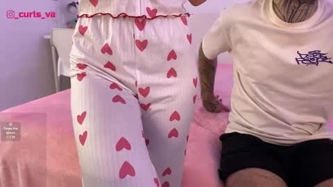 Snapshot of eva_curl chatting on December 22, 11:11 am Hi were Eva and David online show from December 22, 11:11 am