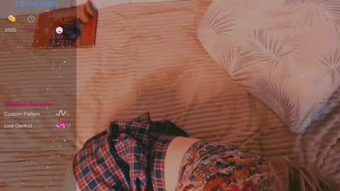 Snapshot of eva_gloss chatting on January 7, 5:31 pm Eva online show from January 7, 5:31 pm