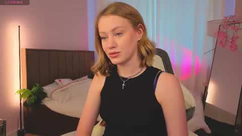 Snapshot of eva_hamilton chatting on July 16, 12:38 am eva hamilton online show from July 16, 12:38 am