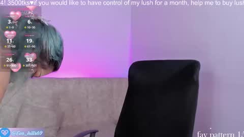 Snapshot of eva_hillss69 chatting on November 23, 5:46 pm Eva online show from November 23, 5:46 pm