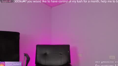 Snapshot of eva_hillss69 chatting on December 1, 12:04 am Eva online show from December 1, 12:04 am