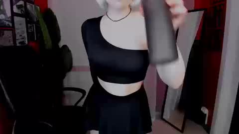 Eva online show from October 8, 3:53 pm