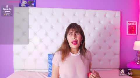 Snapshot of eva_loretti chatting on January 28, 2:43 am online show from January 28, 2:43 am