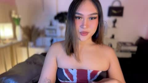 Queen Eva Mazikeen online show from March 8, 6:12 pm