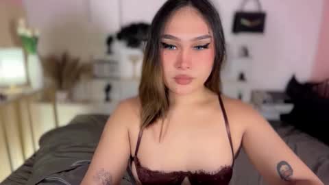 Queen Eva Mazikeen online show from March 19, 10:36 pm