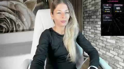 Snapshot of eva_melow chatting on September 19, 1:56 pm Eva online show from September 19, 1:56 pm