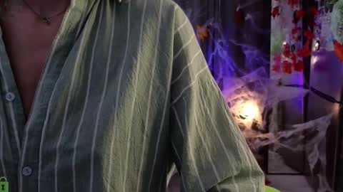 Snapshot of eva_natsumi chatting on October 27, 5:17 pm Eva online show from October 27, 5:17 pm