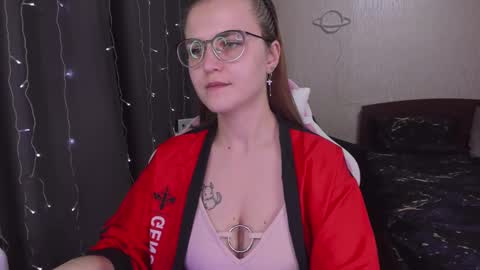 Eva online show from March 2, 4:10 pm