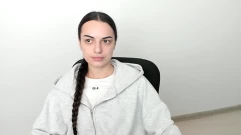 Snapshot of eva_rossee_ chatting on December 9, 5:08 pm Eva online show from December 9, 5:08 pm