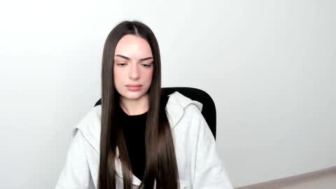 Snapshot of eva_rossee_ chatting on January 17, 7:16 pm Eva online show from January 17, 7:16 pm