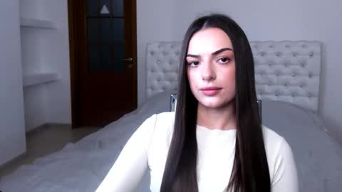 Snapshot of eva_rossee_ chatting on January 28, 1:27 pm Eva online show from January 28, 1:27 pm
