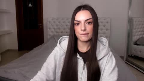 Snapshot of eva_rossee_ chatting on February 3, 1:51 pm Eva online show from February 3, 1:51 pm