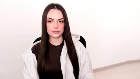 Snapshot of eva_rossee_ chatting on February 8, 11:12 am Eva online show from February 8, 11:12 am