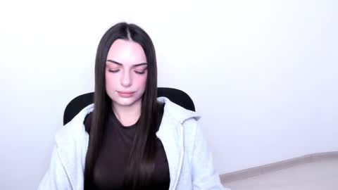 Snapshot of eva_rossee_ chatting on February 8, 2:16 pm Eva online show from February 8, 2:16 pm