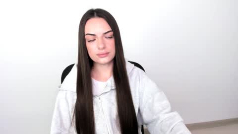 Snapshot of eva_rossee_ chatting on February 21, 1:33 pm Eva online show from February 21, 1:33 pm