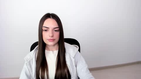 Snapshot of eva_rossee_ chatting on March 2, 2:10 pm Eva online show from March 2, 2:10 pm