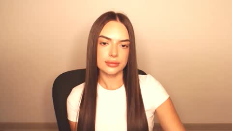 Snapshot of eva_rossee_ chatting on September 15, 5:35 pm Eva online show from September 15, 5:35 pm