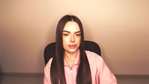 Snapshot of eva_rossee_ chatting on October 16, 4:08 pm Eva online show from October 16, 4:08 pm