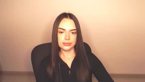 Snapshot of eva_rossee_ chatting on October 20, 7:03 pm Eva online show from October 20, 7:03 pm